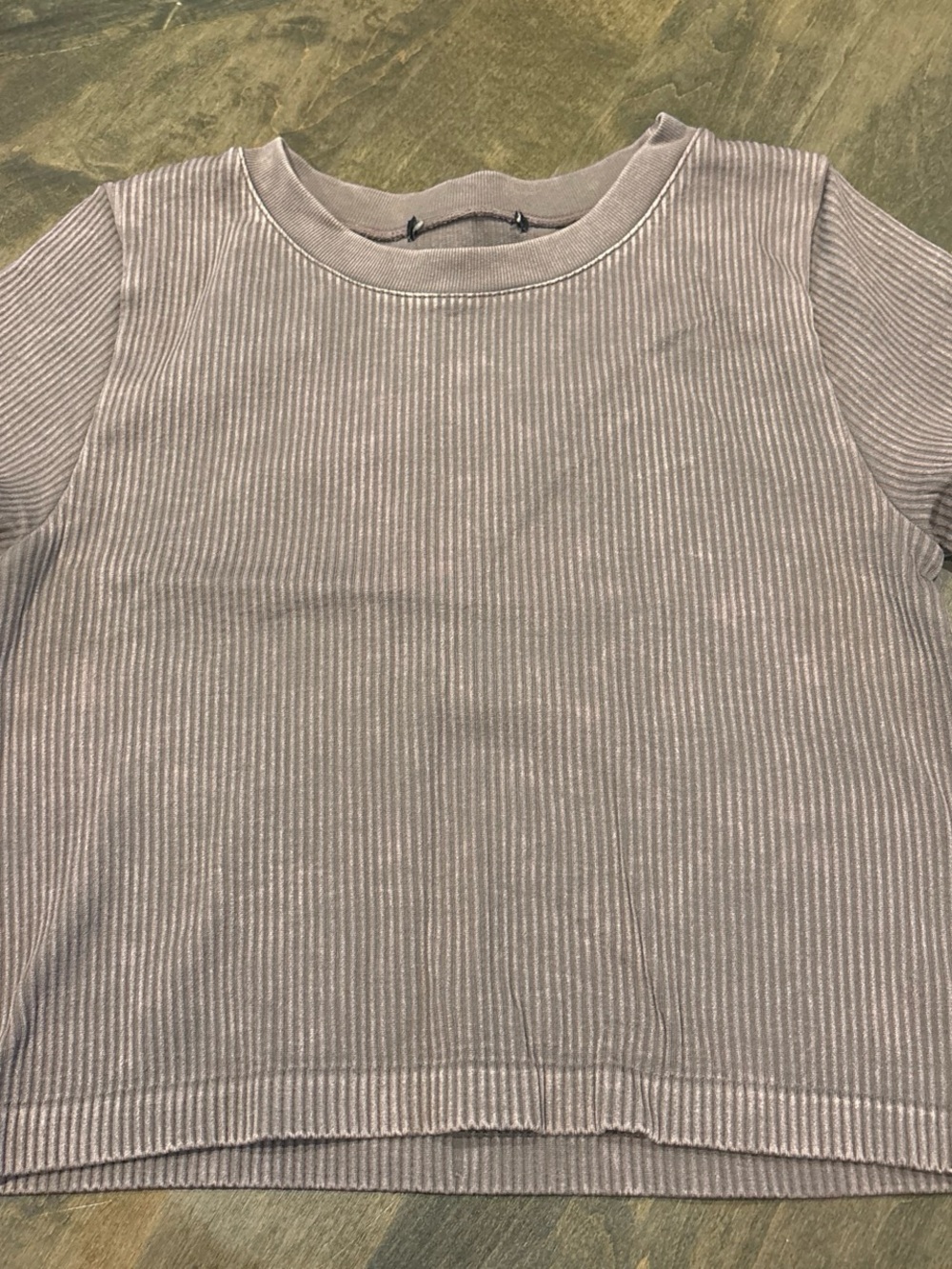 American Eagle Outfitters Ribbed Crop Top in Taupe